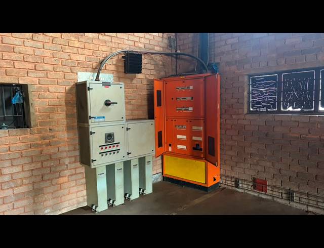 750M² WAREHOUSE TO LET IN ROSSLYN